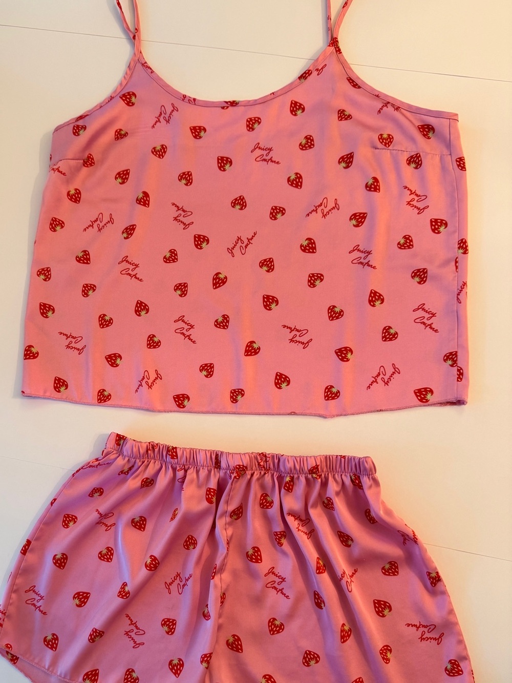 Juicy Couture Strawberry Satin Pajama Set Pink Cami Shorts Lounge Set - Picture 3 of 9
